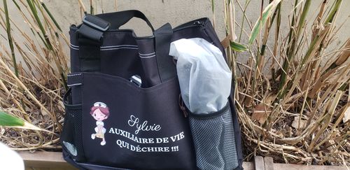 Sac soignante qui déchire avec prénom photo review