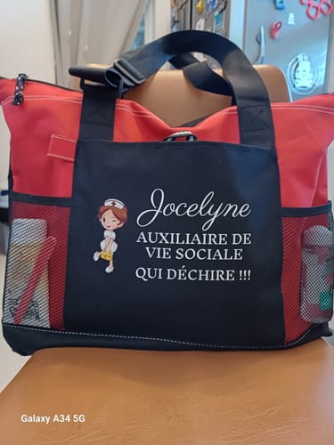 Sac soignante qui déchire avec prénom photo review